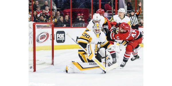 Zowel Pittsburgh Penguins als Carolina Hurricanes hebben dit seizoen het gedrag van jonge spelers laten zien